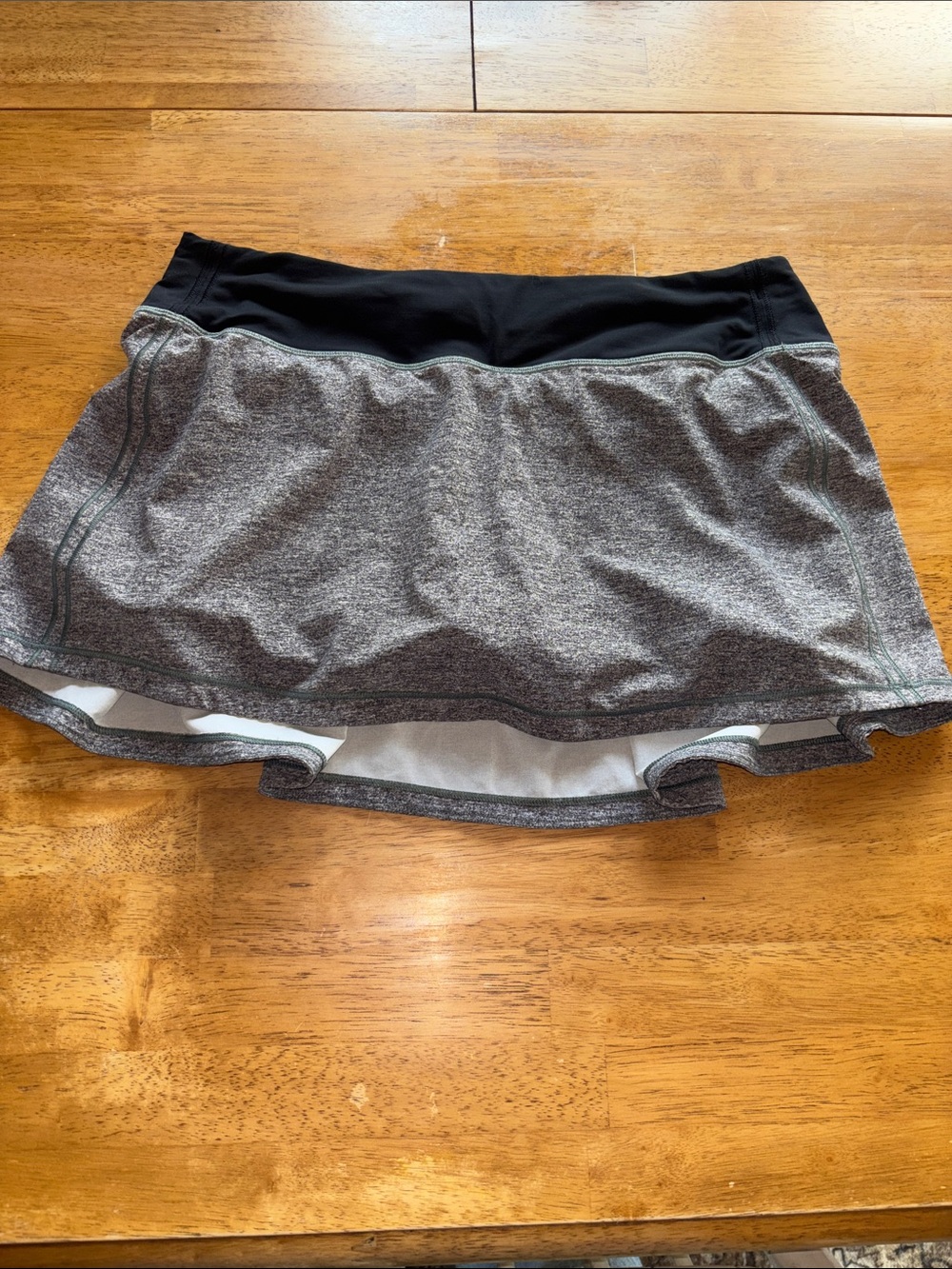 Lululemon Pace Rival Skirt (Regular) *No Panels 13"
Heather Lux Multi / black